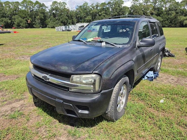 2004-chevrolet-trailblazer-image-2