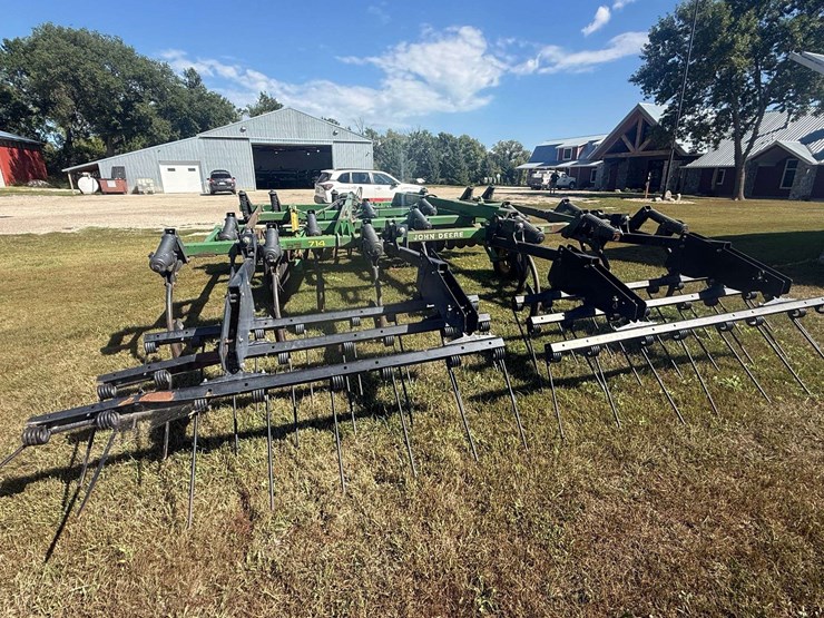 john-deere-714-image-14