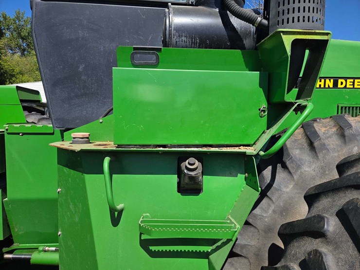 1992-john-deere-8760-image-35