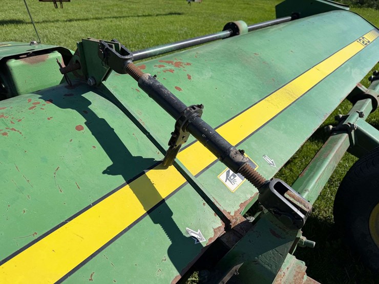 john-deere-120-image-25