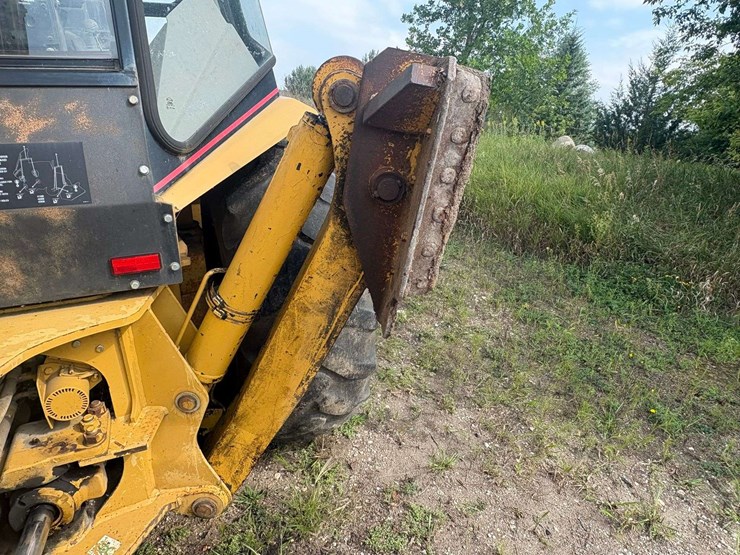 1995-caterpillar-426b-image-27