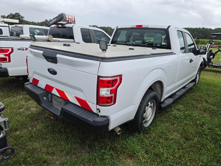 2019-ford-f150-xl-image-5