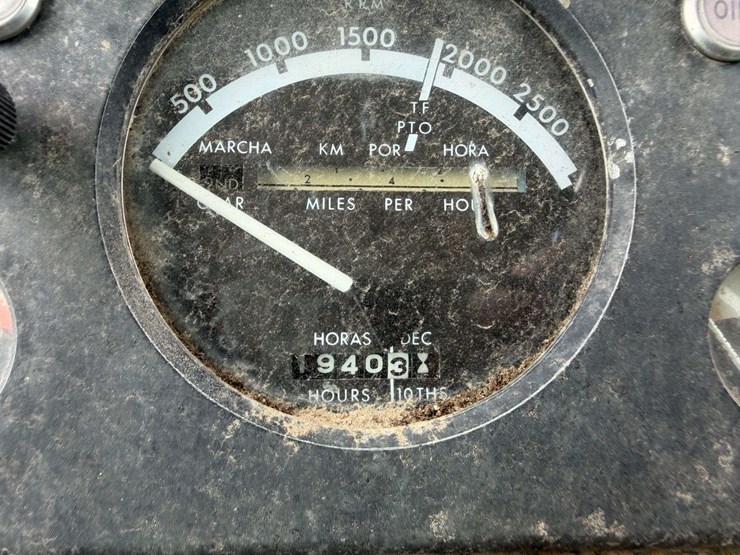 john-deere-4020-image-39