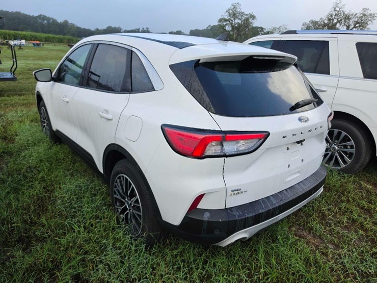 2022-ford-escape-image-4
