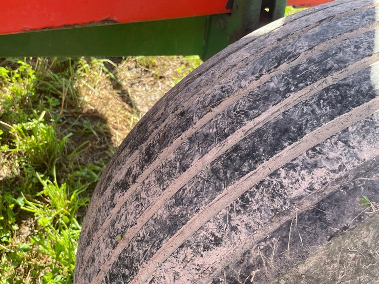 john-deere-1075-image-19