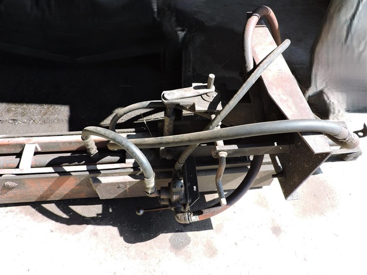 hydraulic-post-pounder,-frame-mount-image-2