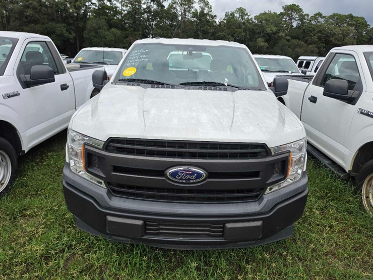 2019-ford-f150-xl-image-2
