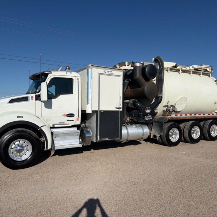 2024 KENWORTH T880