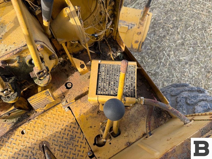 caterpillar-12-image-54