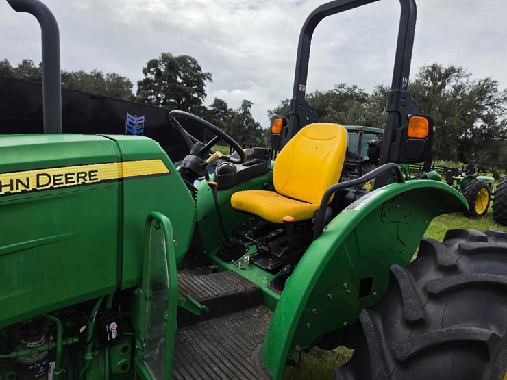 john-deere-5055e-image-9