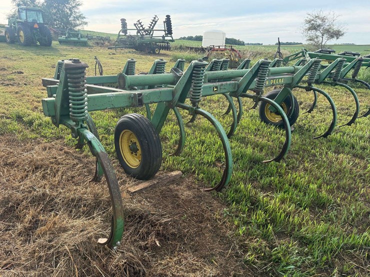 john-deere-1610-image-5