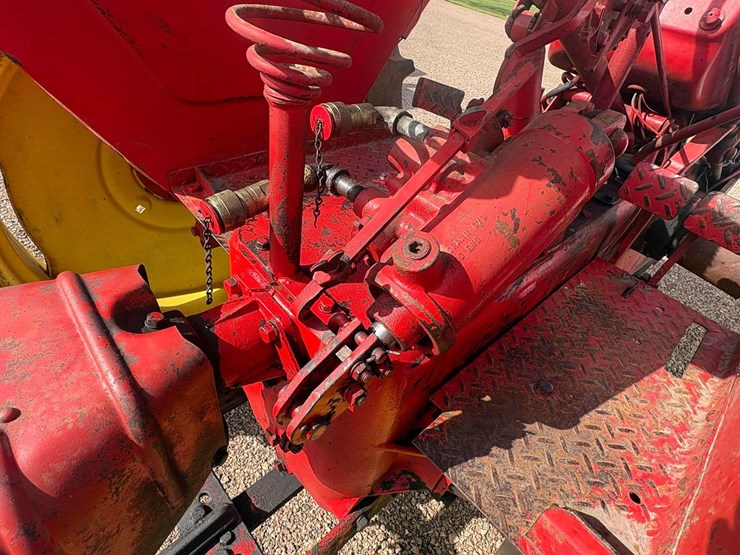 massey-ferguson-30-image-35