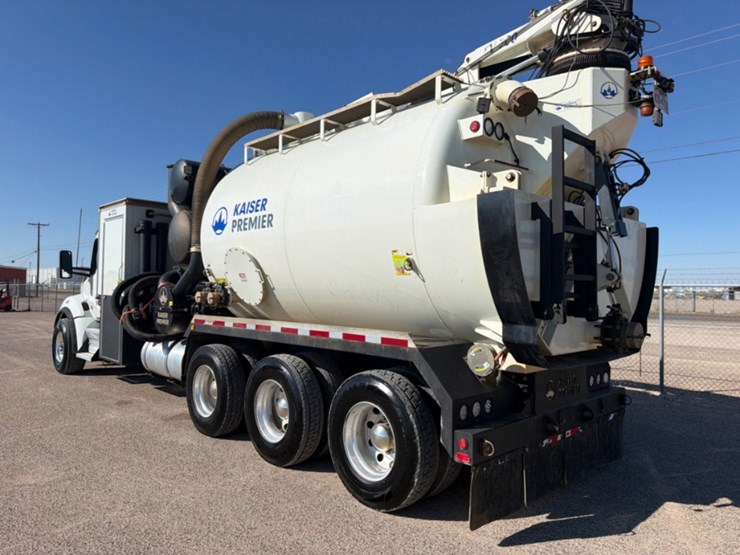 2024-kenworth-t880-image-15