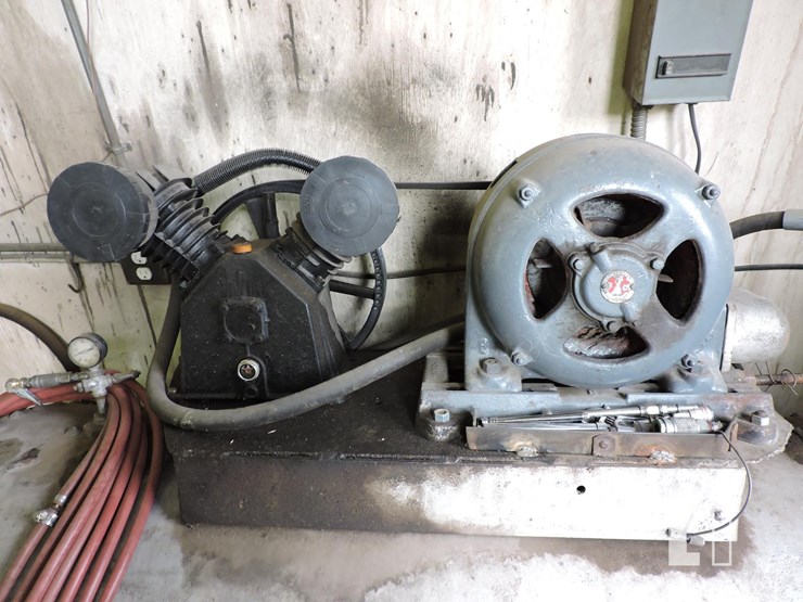 heavy-duty-horizontal-air-compressor,-3-phase,-wor-image-2