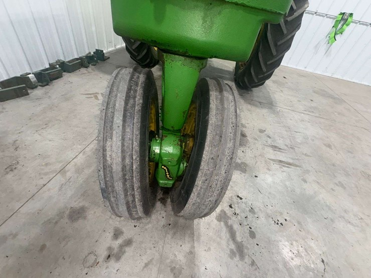1955-john-deere-60-image-14