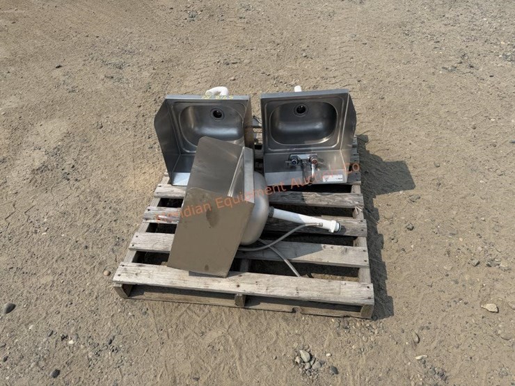 3--steel-commercial-hand-wash-sinks-image-4
