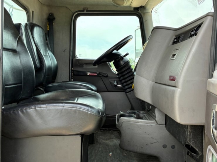 2019-kenworth-t370-image-8