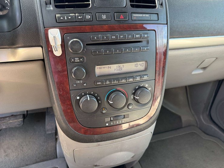 2007-chevrolet-uplander-image-30