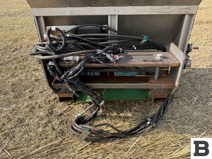 2008-custom-22.5'-air-seeder-image-47