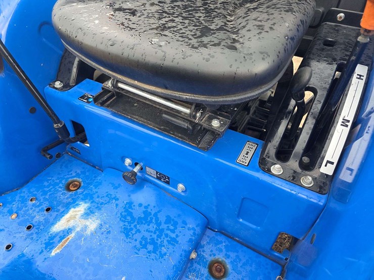 2022-new-holland-workmaster-40-image-28