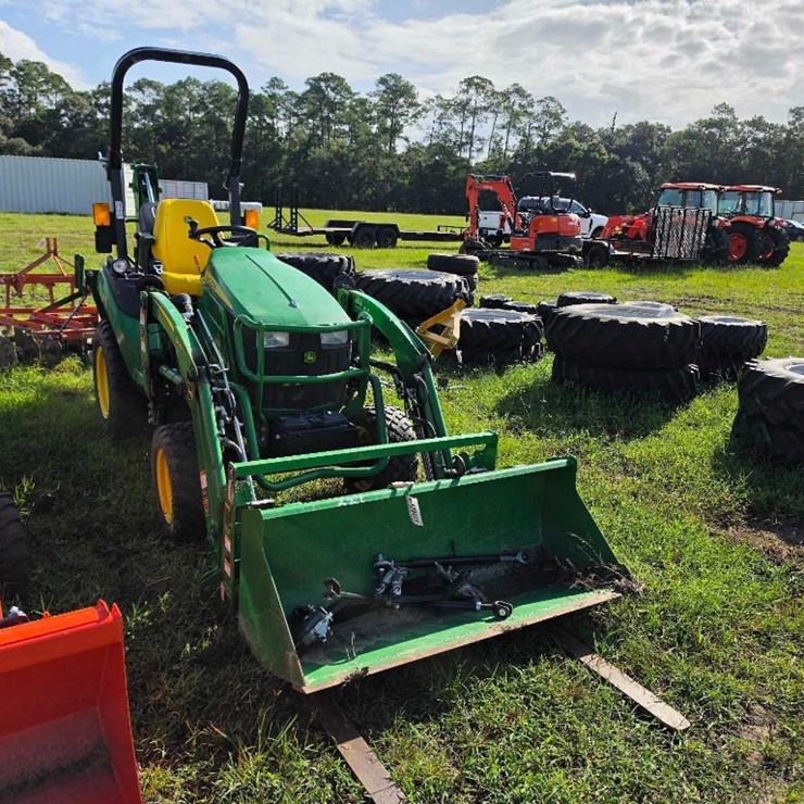 2021 JOHN DEERE 2025R
