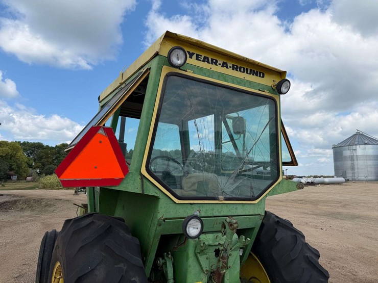 john-deere-4020-image-16