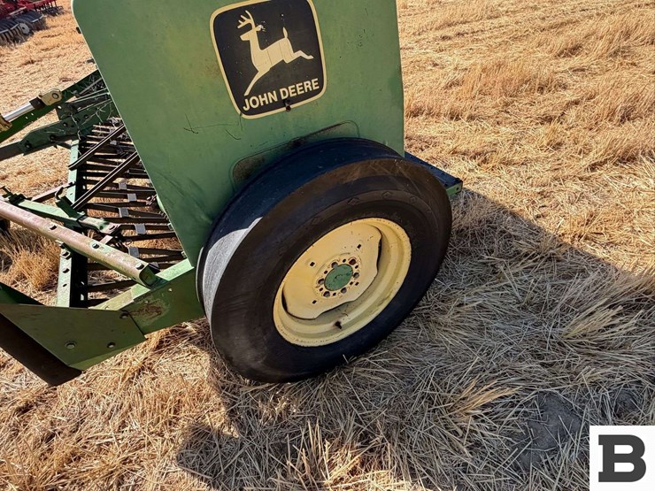 john-deere-8350-image-30