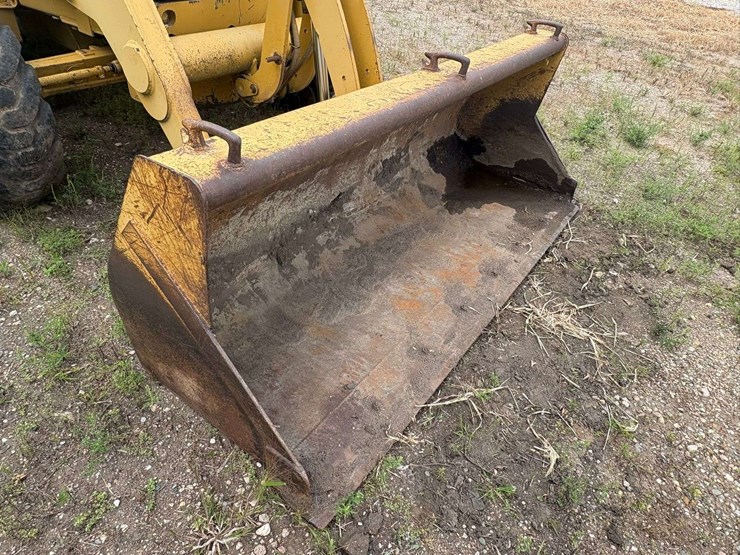 1995-caterpillar-426b-image-10