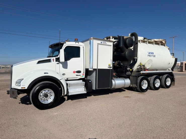 2024-kenworth-t880-image-1