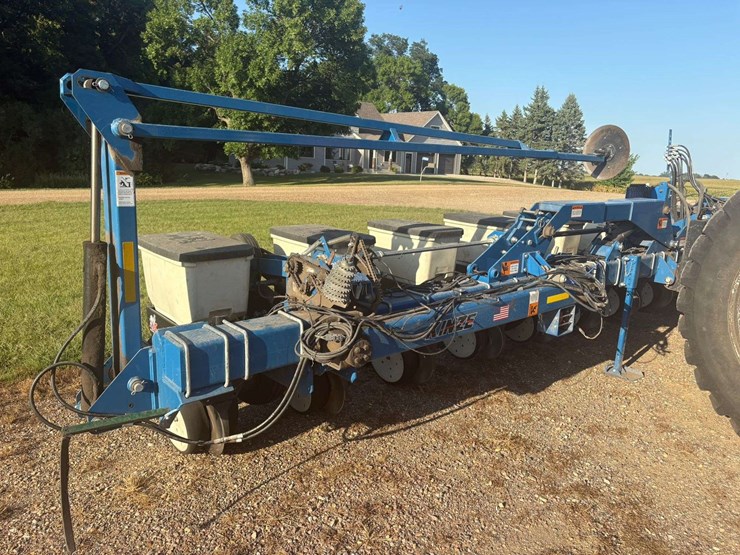 2014-kinze-3140-image-15