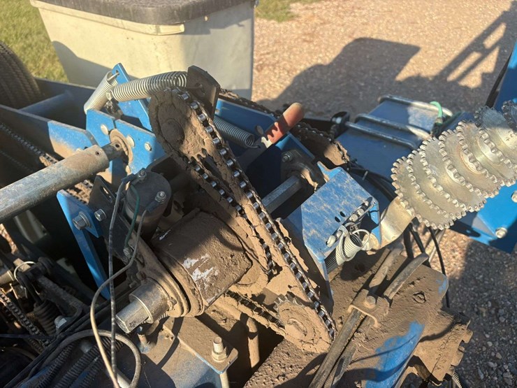 2014-kinze-3140-image-10