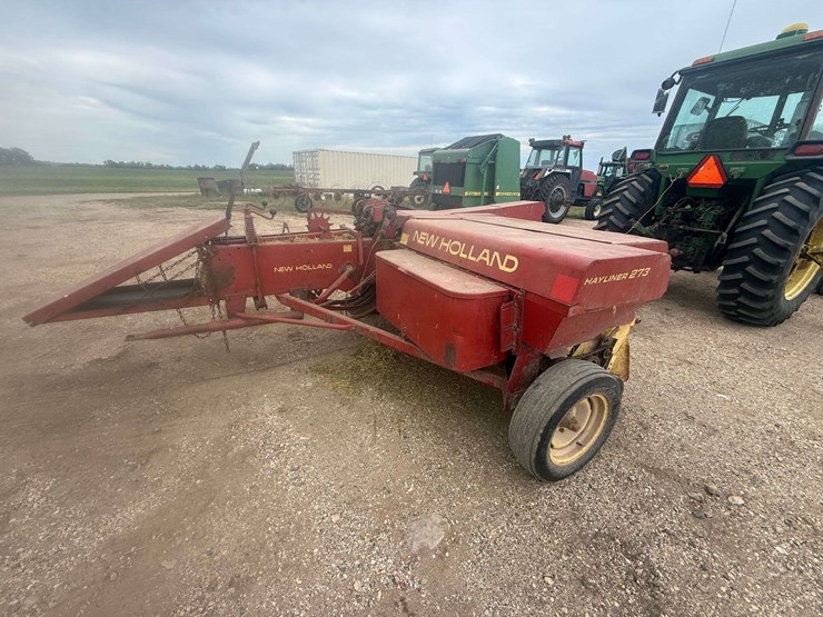 new-holland-273-image-4