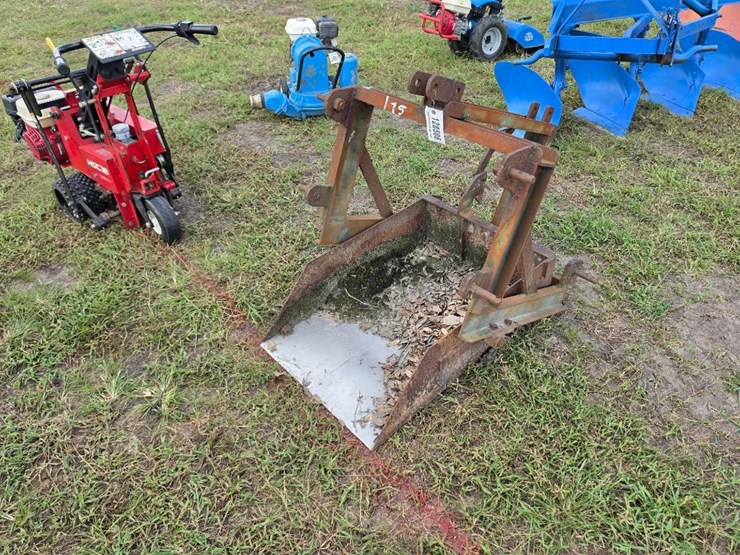 175---vintage-tractor-slip-scoop-image-2