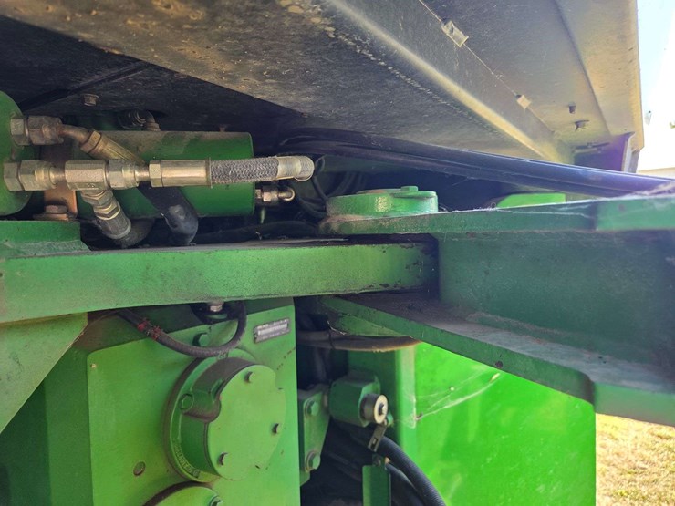 1992-john-deere-8760-image-39