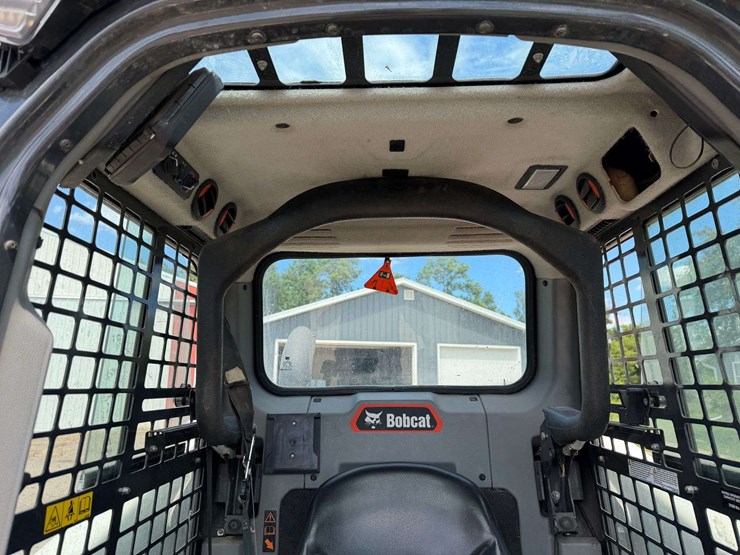 2022-bobcat-s62-image-31