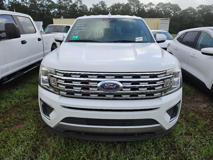 2018-ford-expedition-image-2