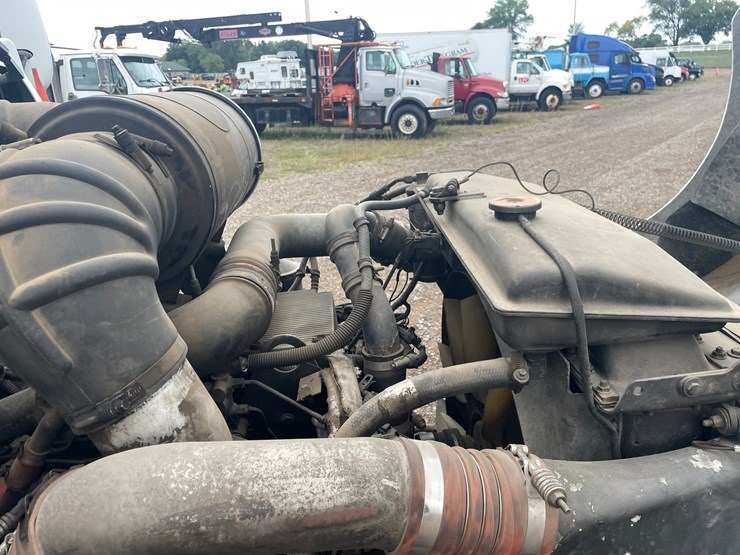 2007-kenworth-t800-image-30