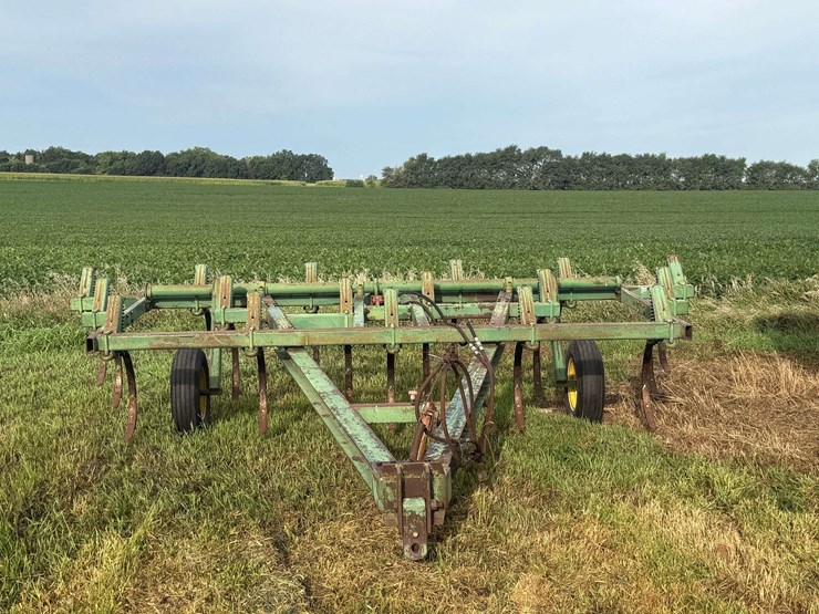 john-deere-1610-image-2