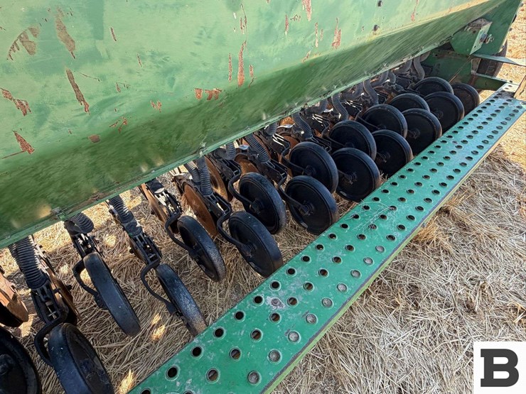 john-deere-8350-image-11
