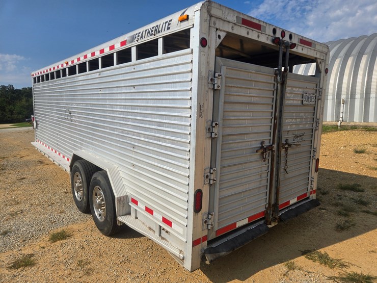 #26361-•-1995-30'-featherlite-trailer-image-4