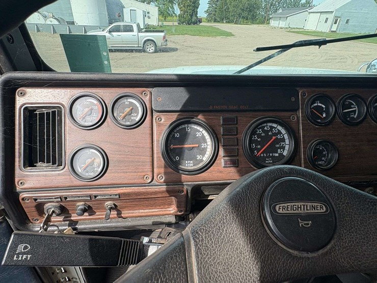 1997-cummins-m11-image-32