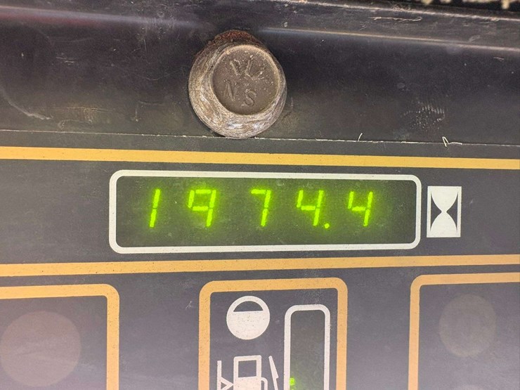 deere-4475-image-21