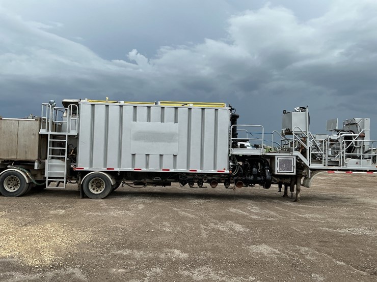 2013-cummins-qsx15-image-4