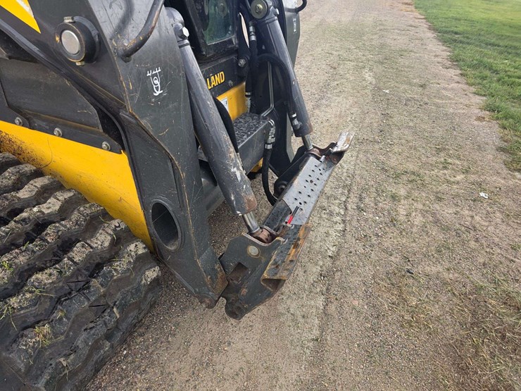 new-holland-c232-image-31