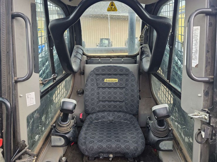 new-holland-c232-image-50