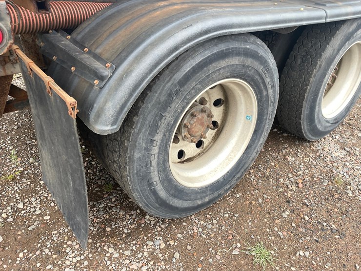 2007-kenworth-t800-image-13
