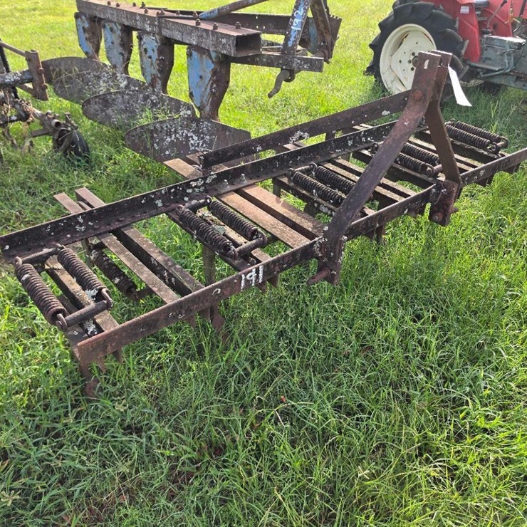 191 - 9 SHANK SPRING TOOTH CULTIVATOR