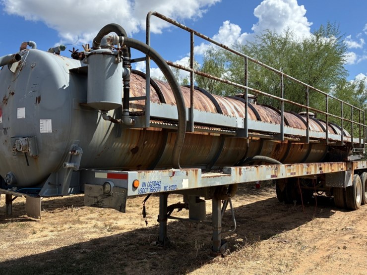 2012-southern-vac-130bbl-vac-trailer-image-1