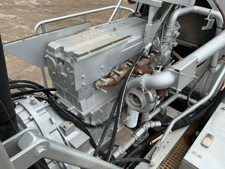 2013-cummins-qsx15-image-13