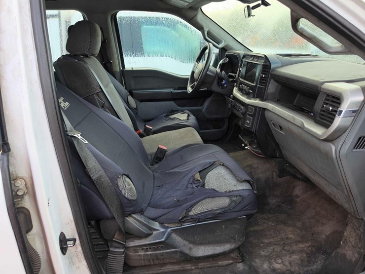 2022-ford-f150-xl-image-9